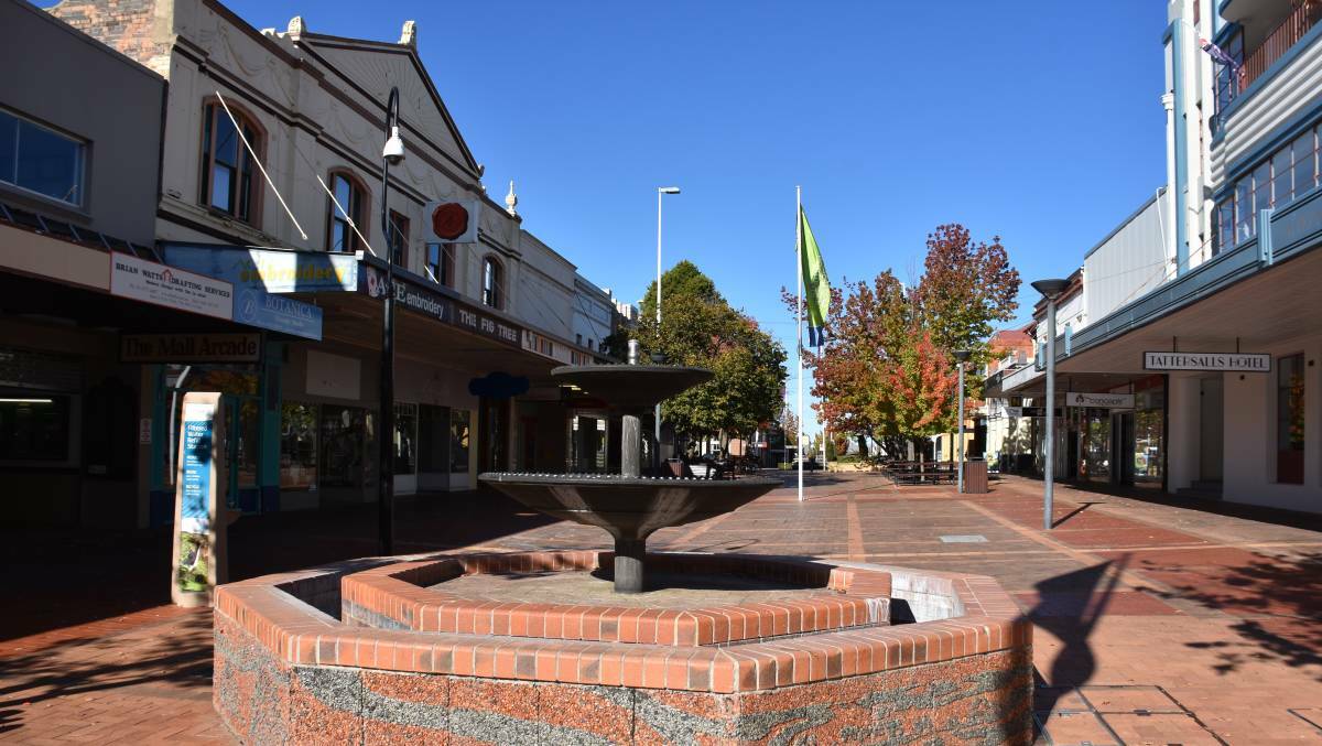 Letters to the Editor | Council vote on the road through the town's mall