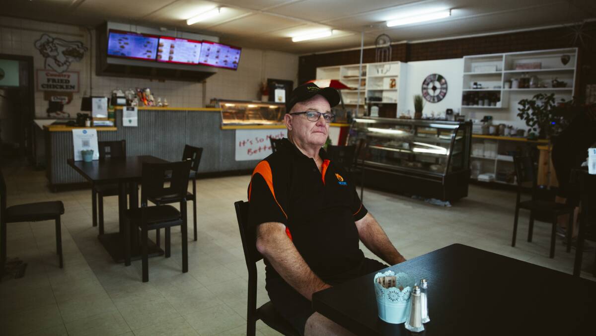 Takeaway owner Rob Barrett in Balranald talks about the COVID crunch on his business. Picture: Dion Georgopoulos 