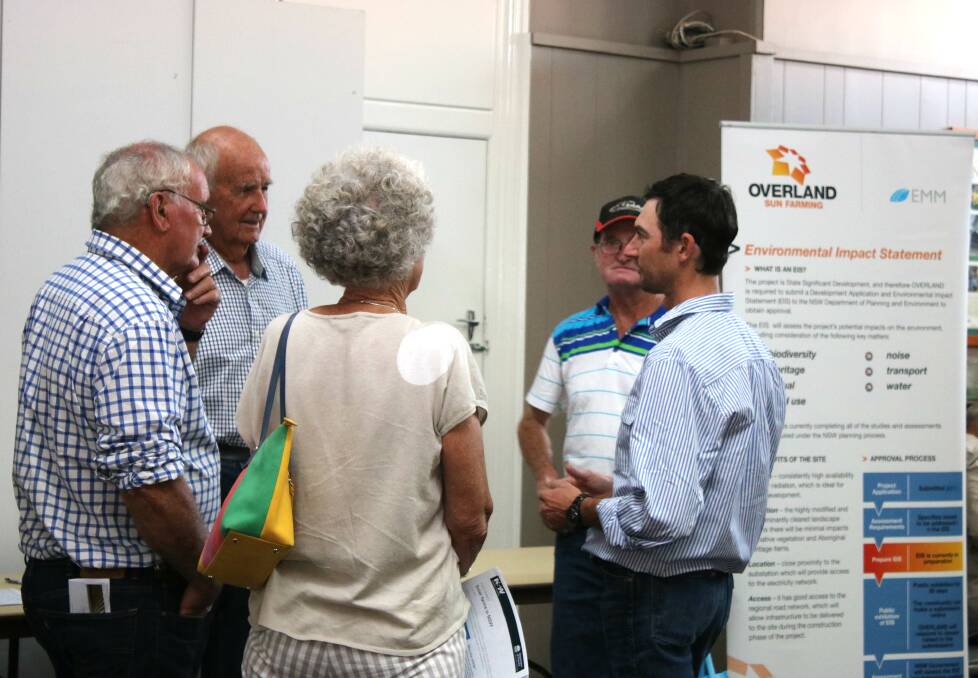 Residents at the Overland Sun Farming community consultation meeting on Thursday.