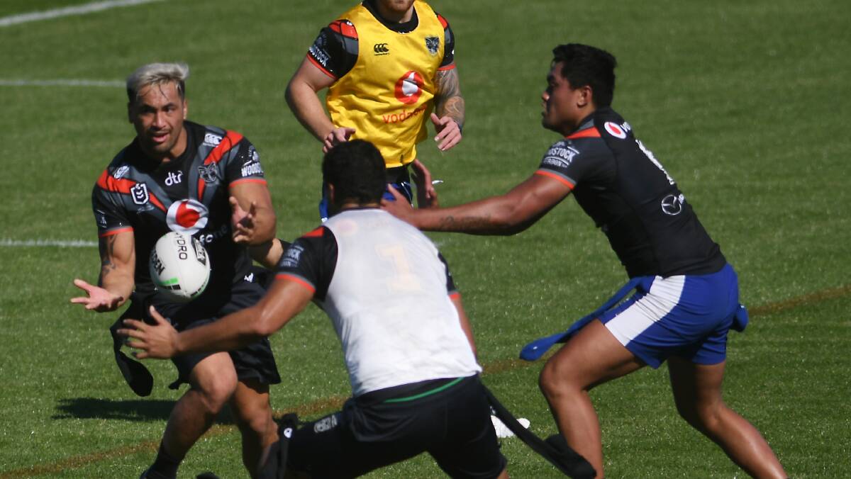 SOLD-OUT AFFAIR: An extension of Scully Park's capacity for the Warriors, Knights clash looks unlikely to be approved. Photo: Gareth Gardner 