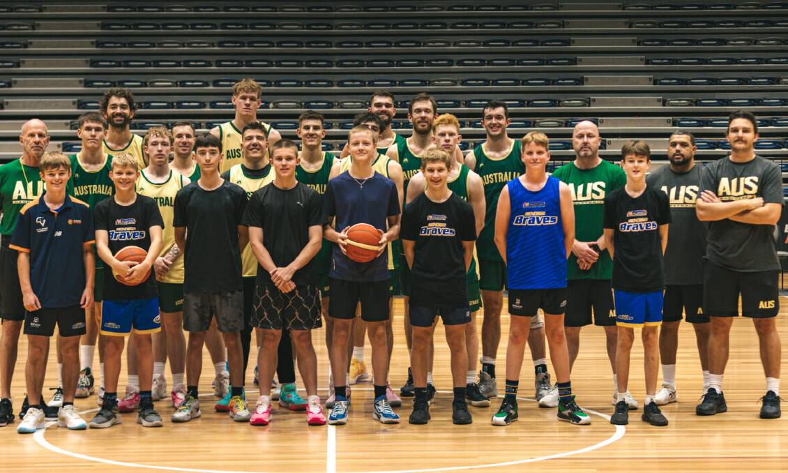 The Australian Boomers with some of the Bendigo Braves' junior players. Picture courtesy of Basketball Australia