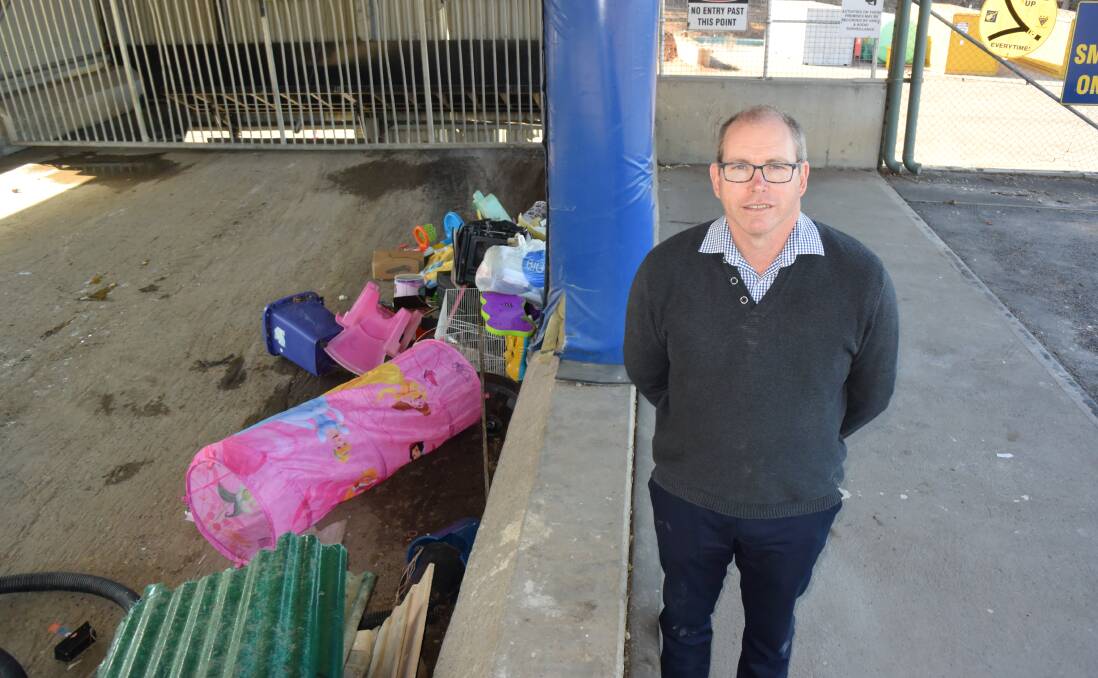 Tamworth Regional Council director of water and waste Bruce Logan said one of the benefits of the scheme was that it would allow waste to be sorted and recycled.
