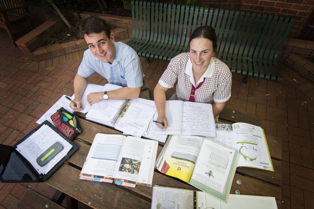 PREPARED: Riley Catts and Amy Kermode are among more than 70,000 students who will sit the HSC in NSW in the coming weeks. Photo: Peter Hardin 161018PHA007