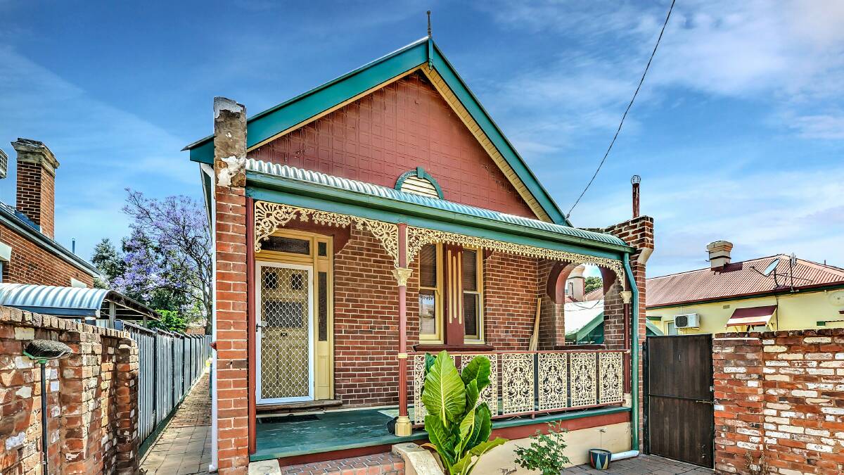 House of the Week | Charming cottage exudes character