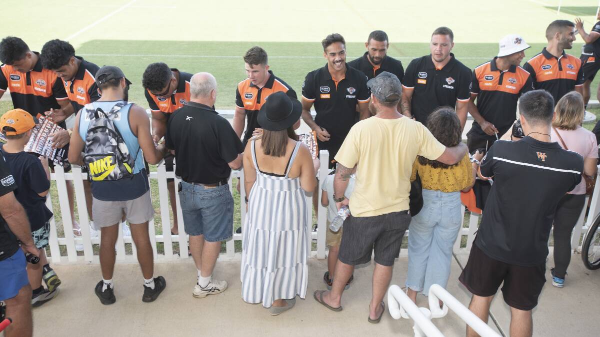 Click the photo to see more pictures from the Tigers' stay in Tamworth.