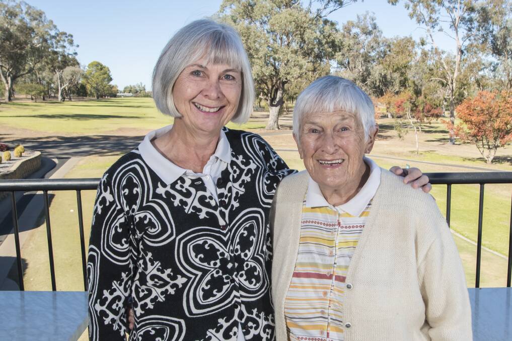 Stephanie and Judy King at the Tamworth Golf Club. Photo: Peter Hardin