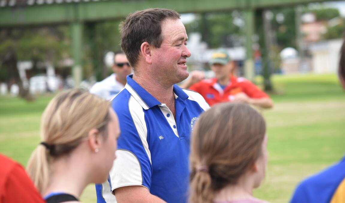MENTOR: Greg Vallender talks to players at a come and try session last year.
Photo: Ben Jaffrey