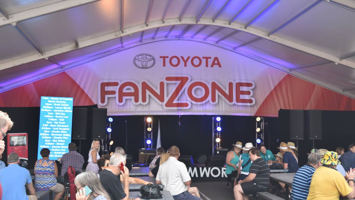 FanZone is the place to be today with a number of great artists hitting the stage.