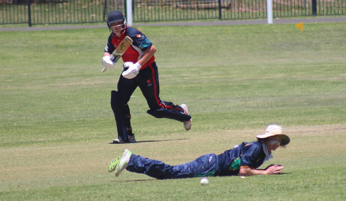 HIT AND RUN: Shannon Threlfo takes off after beating a Riverina fieldsman with a well-timed strike. Photo: North West Courier