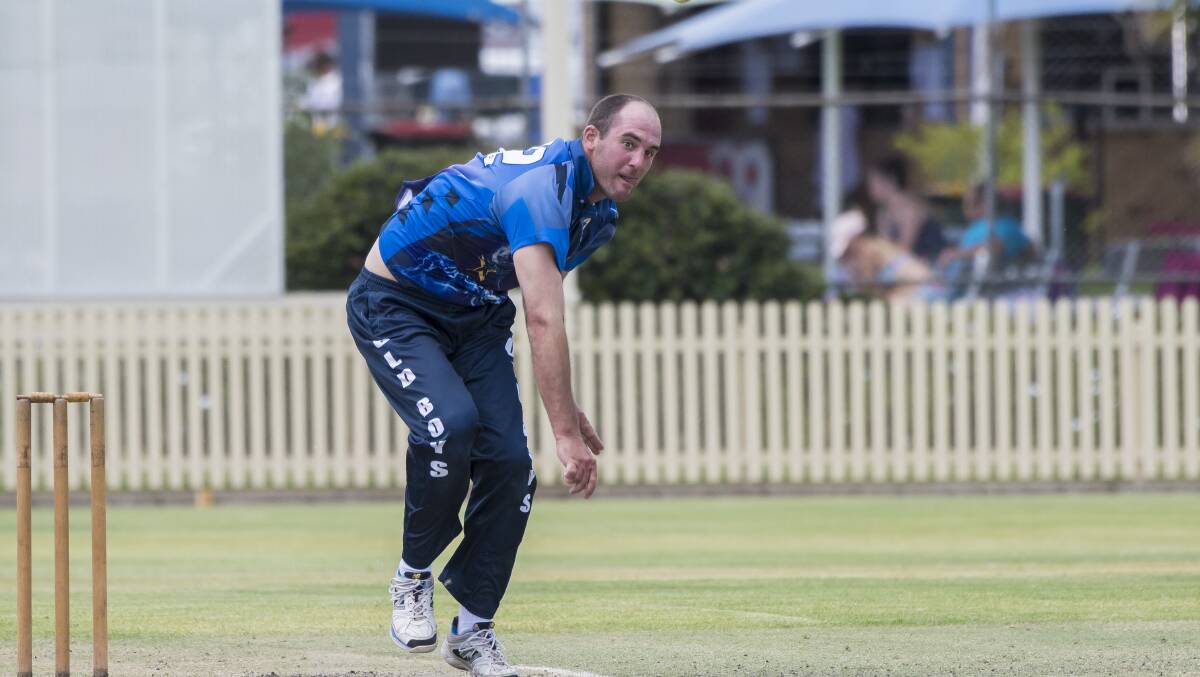 KEY COG: Mitchell Swain bends the back ahead of finishing with 2-45 off six overs. Photo: Peter Hardin