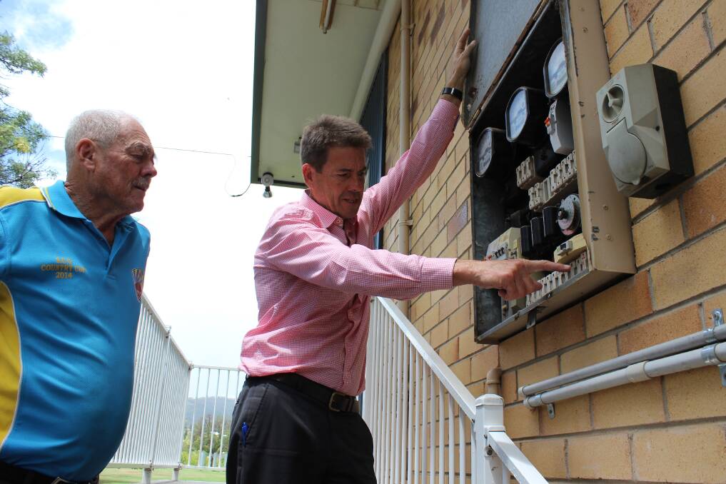 UPGRADE: Member for Tamworth Kevin Anderson and Tamworth cricket administrator Grahame Davies. Photo: Supplied