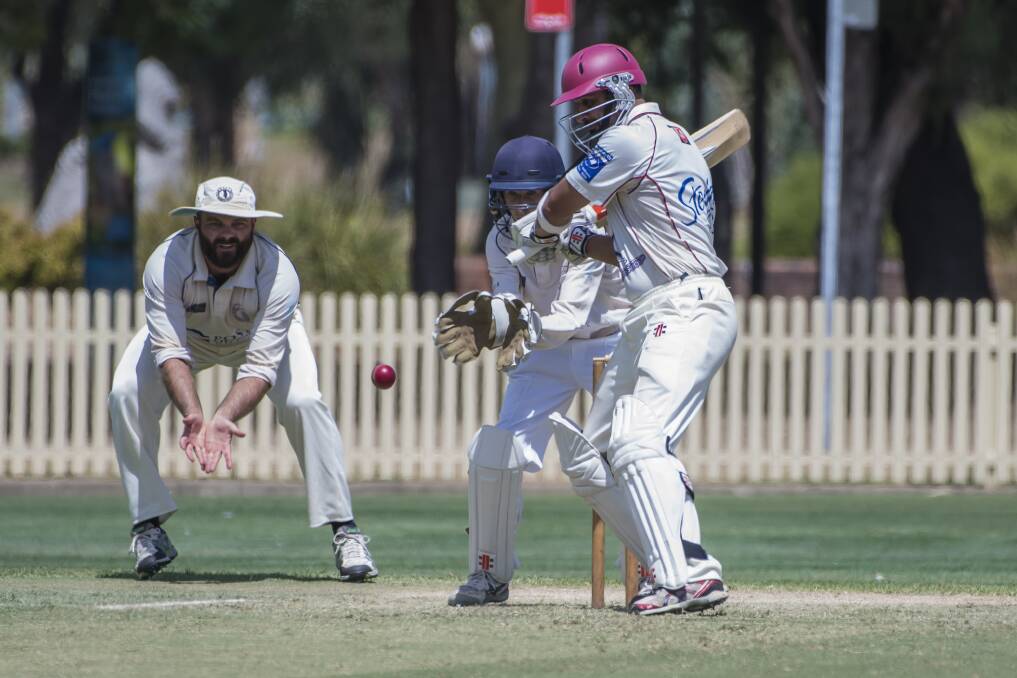 LEADER: West Tamworth skipper David Mudaliar produces at captain's knock to save his side. Photo: Peter Hardin
