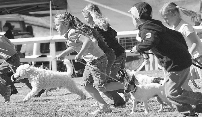 NUNDLE DOG RACE: It's become a big tradition in the small town. 
