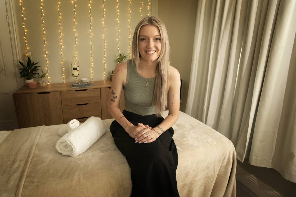 NATURAL BEAUTY: Elizabeth McCredie has launched a new business in Tamworth called Mamma Earth Beauty. Photo: Peter Hardin