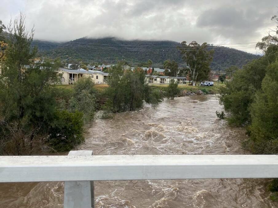 RAGING: The Peel River was boosted by rain and snow in the catchment during a wet few days, causing a minor flood in Tamworth. Photo: Anna Falkenmire