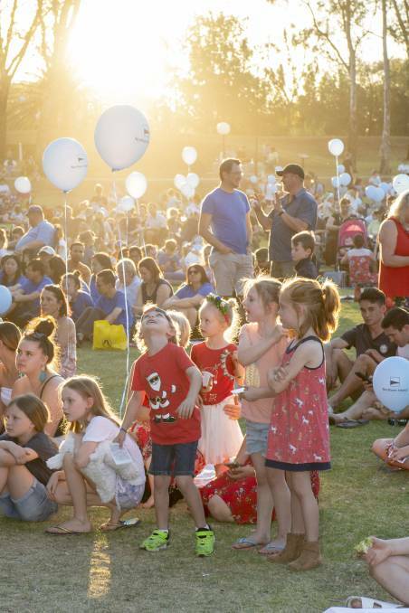 CROWD: The twilight Carols in the Park event in 2019 drew a huge crowd of locals. Photo: Peter Hardin
