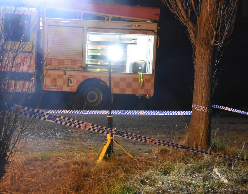 TRAGEDY: A dead body was found in a Glen Innes creek earlier today. SES workers and forensic police are on scene. Pictures: Andrew Messenger. 