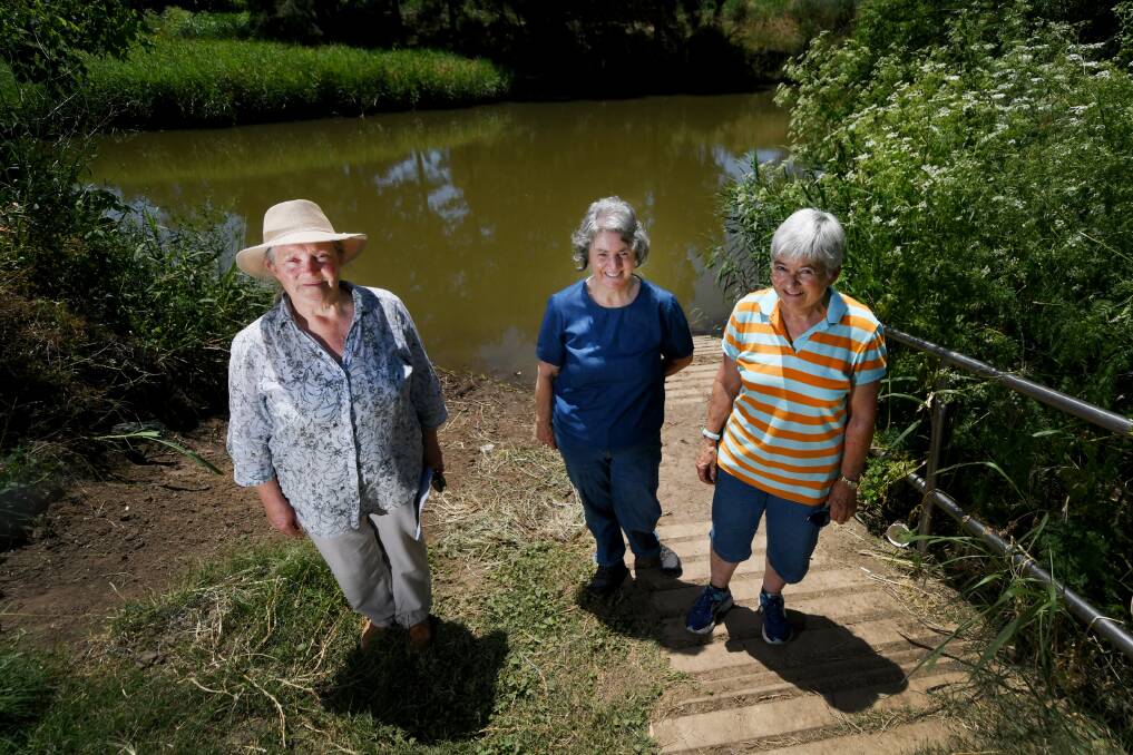 DRAWING BOARD: Lyn Allen, Robyn Bird and Bev Smiles, members of a new water pressure group, lobbied council against the half-a-billion dollar Dungowan Dam upgrade. Photo: Gareth Gardner