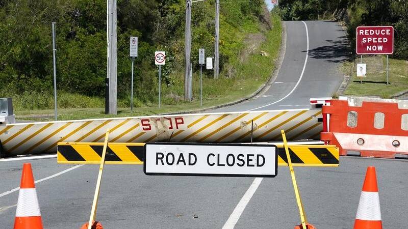 Queensland border set to open, but Tenterfield checkpoints to remain