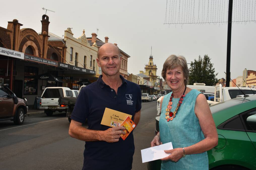 HELP AT HAND: Rural financial counsellor Stuart Brummel, with Judi Toms, said the new donation will help him support more farmers. Photo: Andrew Messenger. 