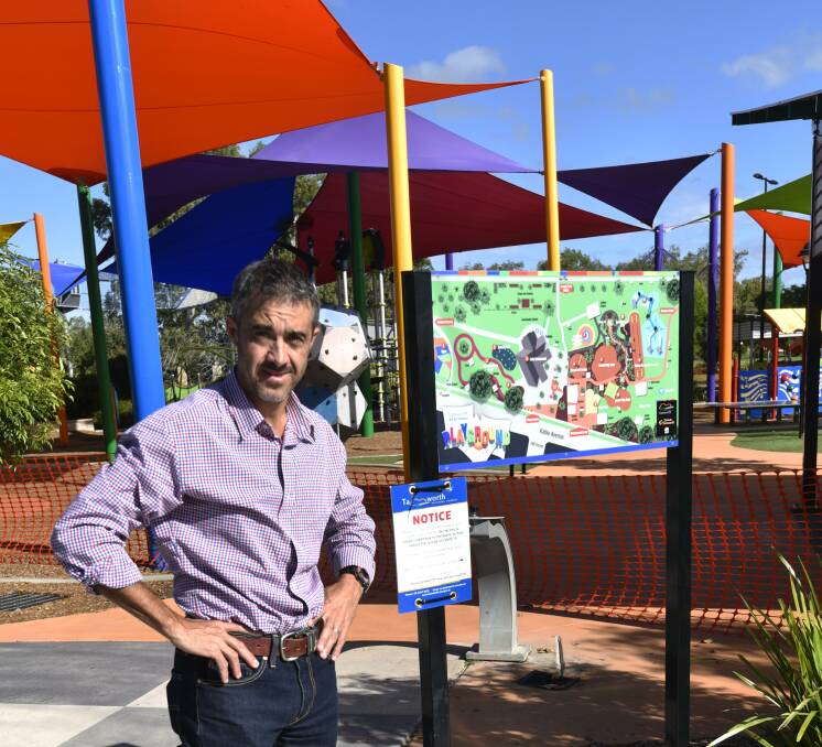 DUMB THINGS: Tamworth's playgrounds are silent after TRC yesterday evening resolved to close all 150 play spaces. Council officer Paul Kelly said the ban would help stop dumb behaviour spreading COVID-19. Photo: Andrew Messenger. 
