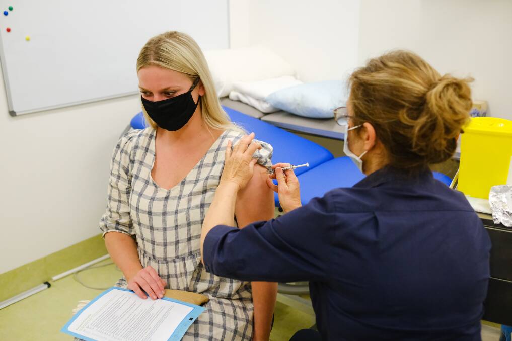 VAX HUB: The UNE Armidale mass vaccination clinic in August saw hundreds of people get the jab. Photo: Simon Scott