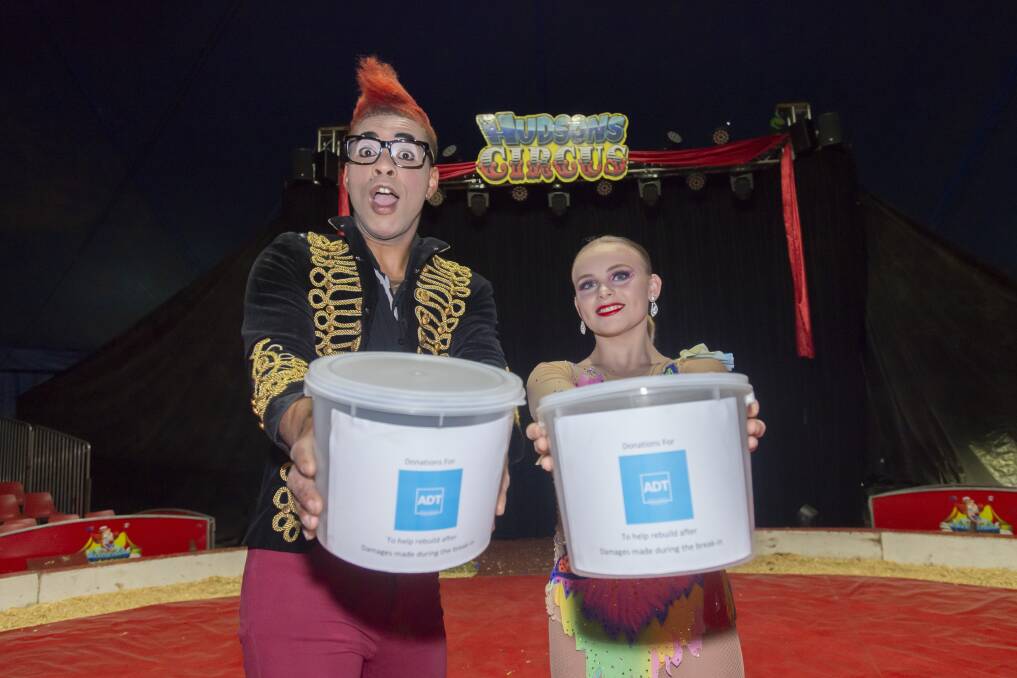 Walison Muh and Alana Longford from the Hudsons Circus are ready to entertain crowds. Picture by Peter Hardin