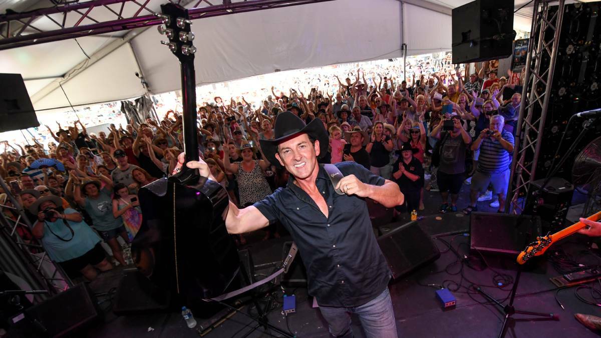 CENTRE STAGE: Lee Kernaghan taking centre stage at the Tamworth Country Music Festival's Toyota FanZone in 2019. Photo: Gareth Gardner