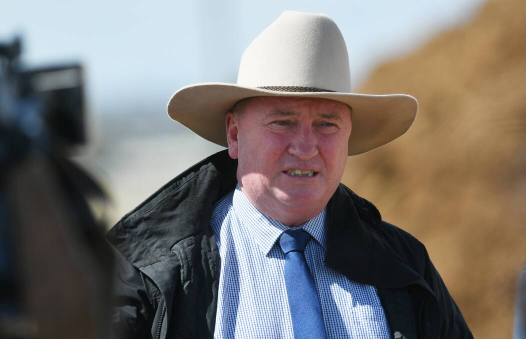 ASK AWAY: New England MP Barnaby Joyce, who is the acting prime minister, will hold a teleconference about COVID-19 to some of his constituents on Thursday. Photo: Gareth Gardner 210921GGA02