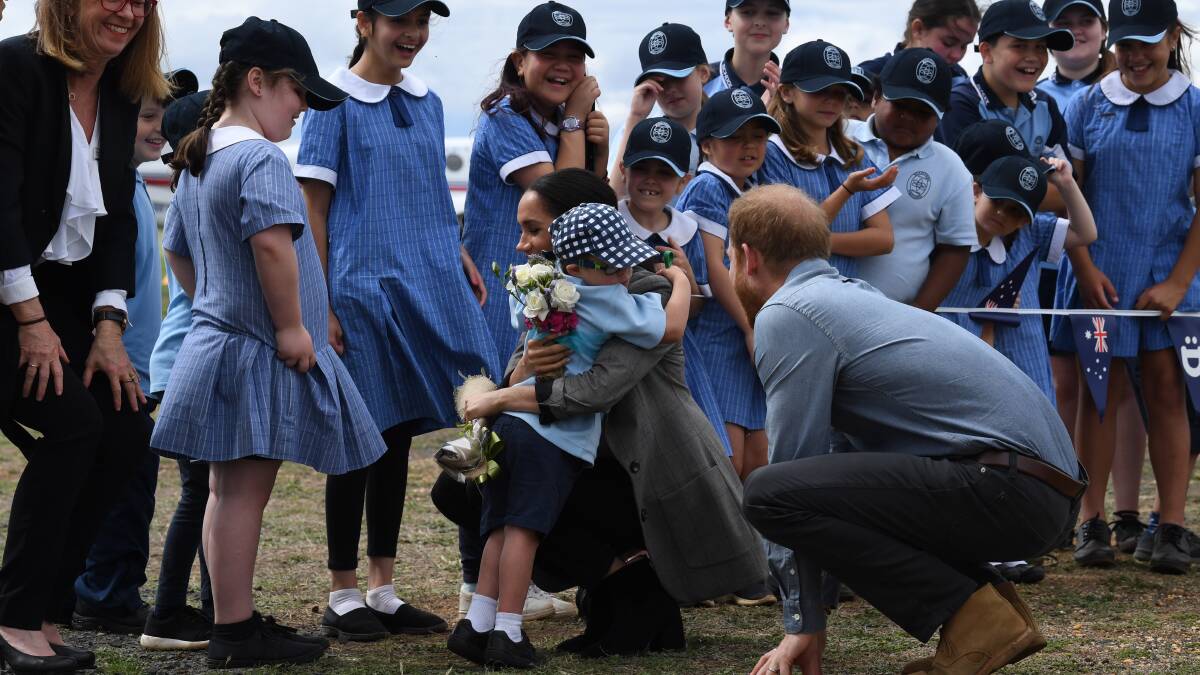 Prince Harry and Meghan have landed in Dubbo Airport: Live Updates