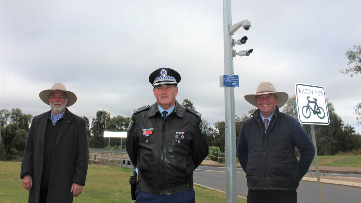 CRIME ON WATCH: Tamworth Regional Council councillor Russell Webb, Oxley Police District inspector Jeff Budd and Member for New England Barnaby Joyce. Photo: Supplied