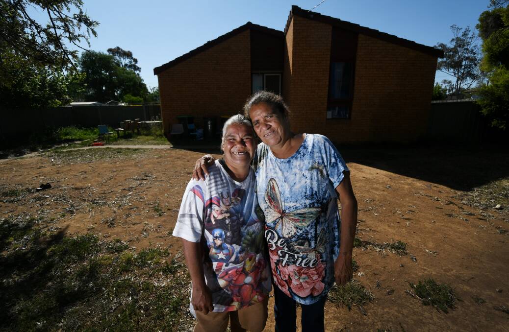 HOPE: Front Yard Church hosts Angie Haines and Lucy Gibbs at her home in Coledale. Photo: Gareth Gardner 151020GGA03