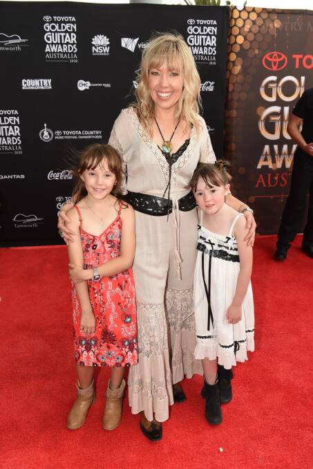 DISAPPOINTED: Country music artist Felicity Urquhart with her daughters Tia and Ellie at the 2020 Golden Guitar Awards. Photo: Peter Hardin 