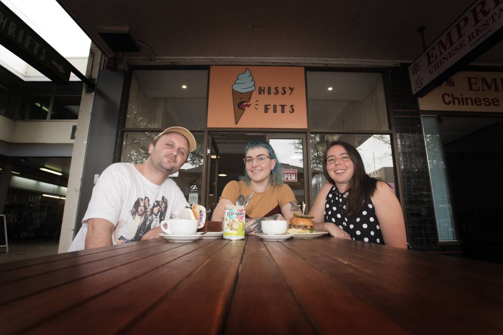 BIG VIBE COUNTRY: Danny Stanley, Claire Rice and Sophie Honess at Hissy Fits Cafe in Tamworth where the Big Vibe Country exhibition will be held. Photo: Peter Hardin