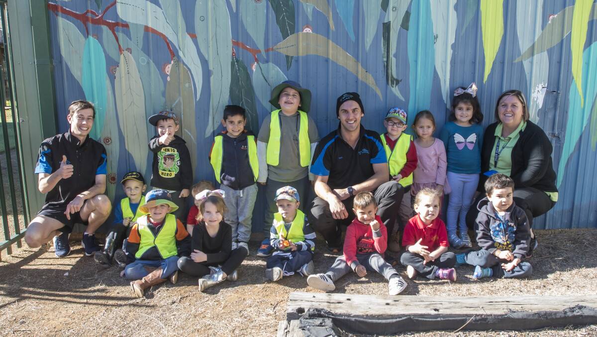 NAIDOC: Coledale Community Centre welcomed Birrelee MACS Childcare Centre and Community Kids Childcare Centre on Tuesday. Photo: Peter Hardin