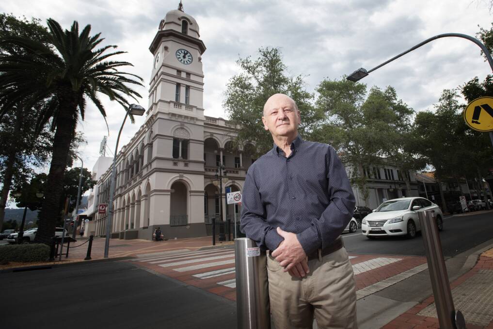 RAW DEAL: Tamworth Regional councillor Glenn Inglis argued the council shouldn't hand over a $60,000 asset to NSW Police. Photo: Peter Hardin 231120PHC004, file.