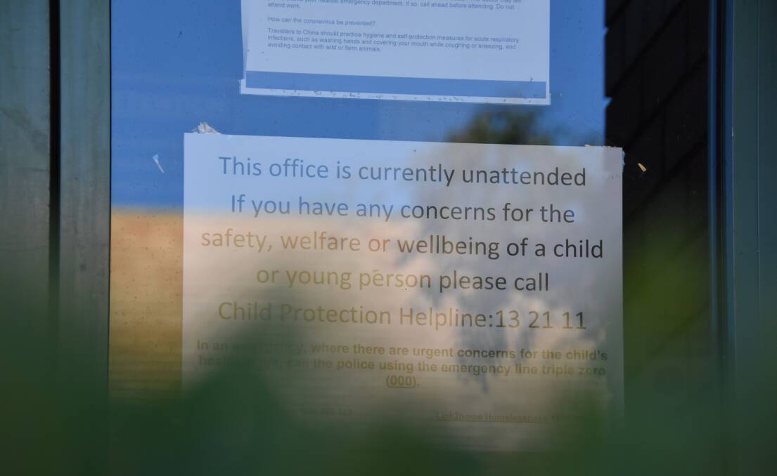 SHUTDOWN: The Armidale Department of Communities and Justice office was closed on Monday as staff waited for COVID-19 test results. Photo: Laurie Bullock
