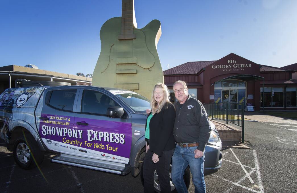 COUNTRY FOR KIDS: Showpony Express singers Samantha Bellamy and Ray Pratley kick off their tour for Make A Wish Australia. Photo: Peter Hardin
