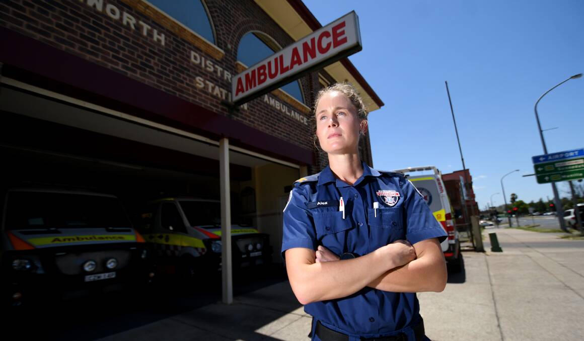 SAFETY: NSW Ambulance intensive care paramedic Alex White is warning residents to take care. Photo: Gareth Gardner 311218GGB02
