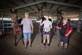 Tamworth trainer Greg Coney with daughter Morgan and son Nash, and his three runners in Friday night's Tamworth Local Final. Picture by Peter Hardin