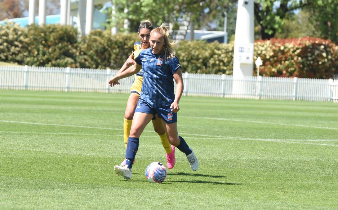 Armidale-born returning Newcastle Jets defender, Gema Simon, said it was great to be back in the region with the club playing a trial game against the Central Coast Mariners at Scully Park on Sunday. 