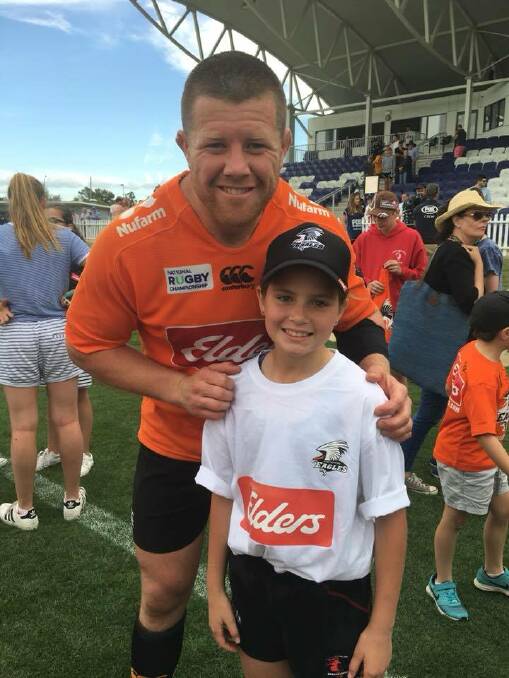 Tomi Gavin with Tamworth product and Country Eagles captain Paddy Ryan. Photo courtesy of Tamworth District Junior Rugby Union Club Facebook page