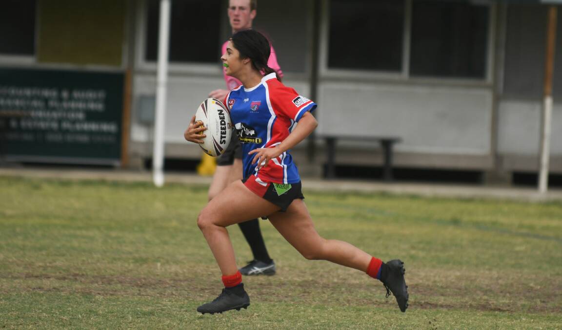Fleet-footed: After weaving her way through the Werris Creek defence from within the Bulldogs half Brandy Harris finds herself in open space in the second half of their clash on Saturday. Photo: Samantha Newsam