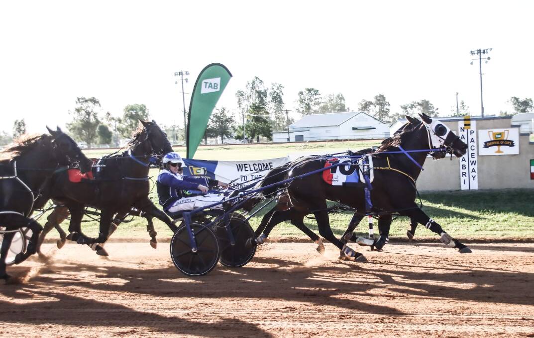 Close call: Im So Better (Blake Hughes) just edged Mac Stubborn (Anthony Varga) out on the line in the Santos Cup final. Photo: Coffee Photography