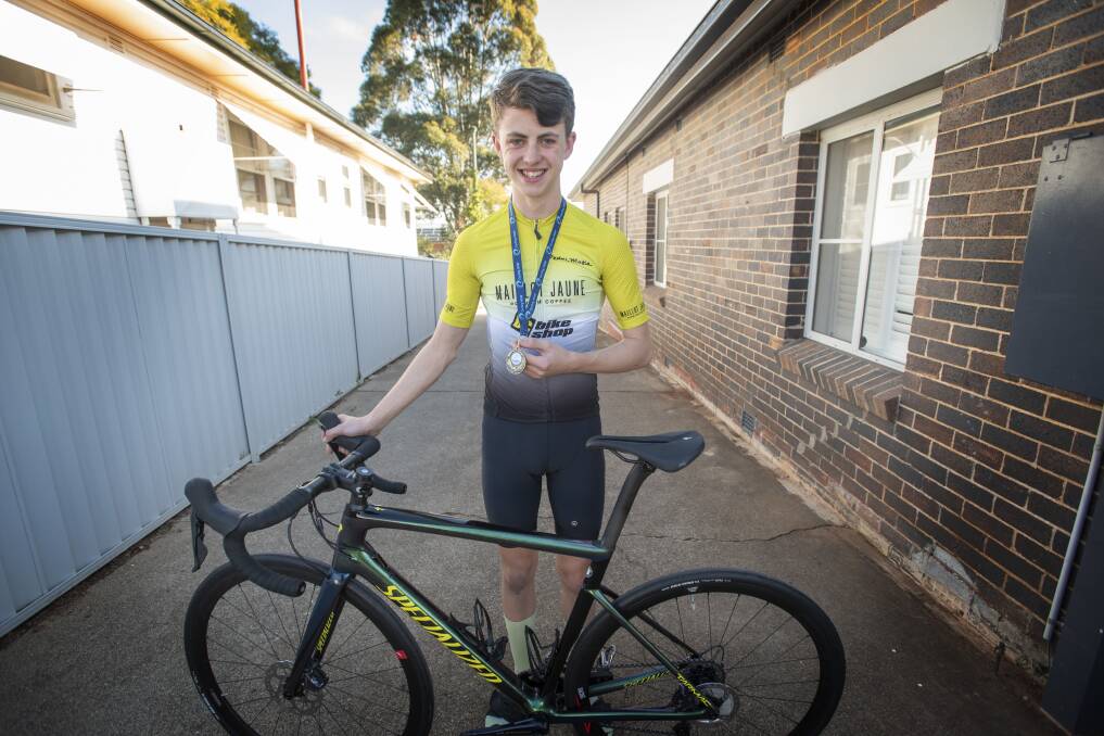 Pedal power: Eddie Willis has made a successful transition from the mountain to the road, winning the Country Criterium Championships on the weekend. Photo: Peter Hardin 110820PHD005