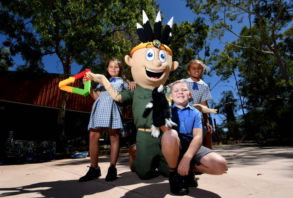 SUNNY OUTLOOK: Tamworth Public School students Lucy McKnight, Lusiana Marawa and Coopah Simpson with Sonny the Sustainable Scout. Photo: Gareth Gardner
