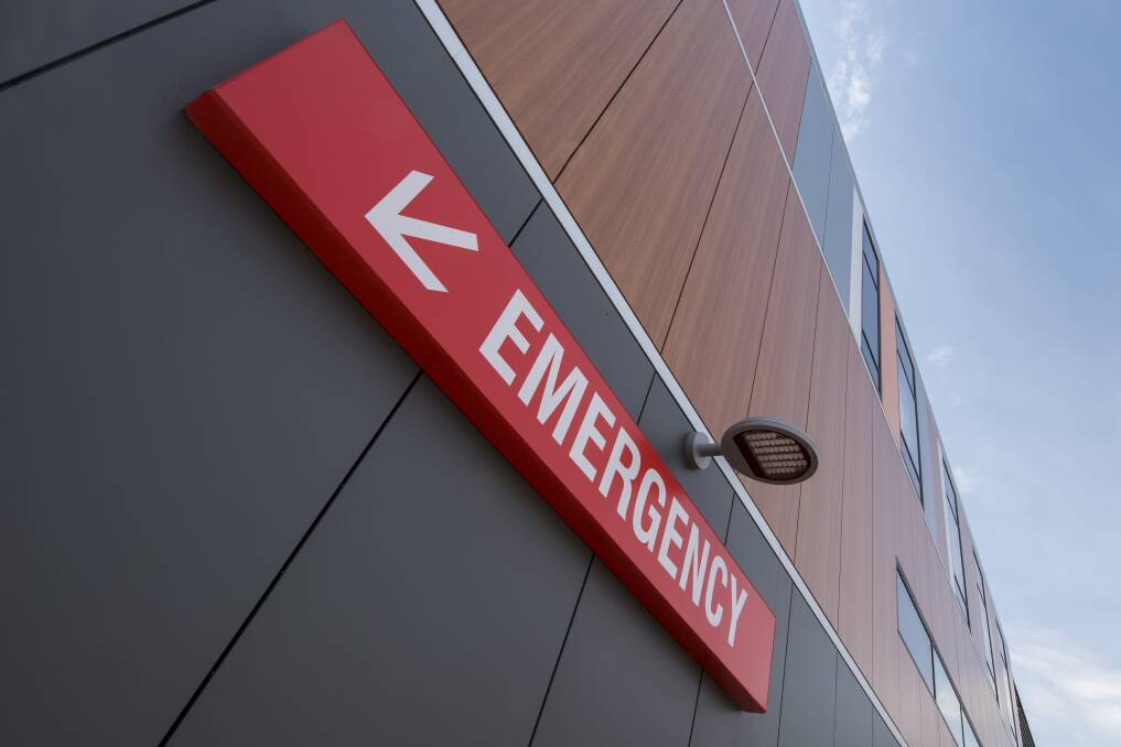 PROBLEMS: A recent survey found about 15 per cent of Tamworth's emergency patients has experienced complications with their treatment. Photo: Peter Hardin 301016PHB015