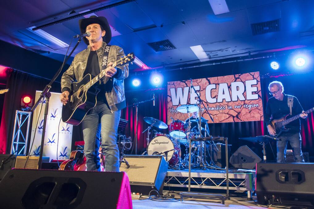 THAT'S A WRAP: The R U Aware We Care campaign, which included a concert headlined by Lee Kernaghan, has been ended. Photo: Peter Hardin 220718PHB357