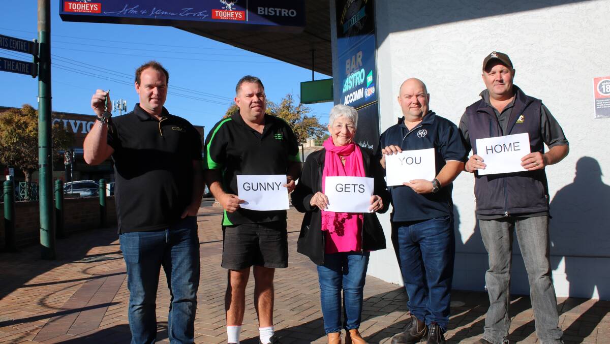 FREE RIDE: From left Gunnedah Liquor Accord's Josh Launders, Ray Williams and councillor Colleen Fuller and Greg Thomas. Photo: Vanessa Hohnke