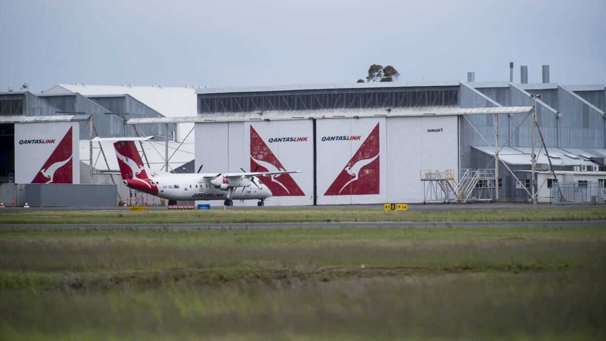 NOT COMING: It has been reported Qantas will not bring its pilot academy to Tamworth. Photo: Peter Hardin 300916PHD009
